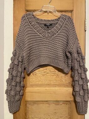 Gray Chunky V-Neck Bubble Sleeve Cropped Sweater from Forever21